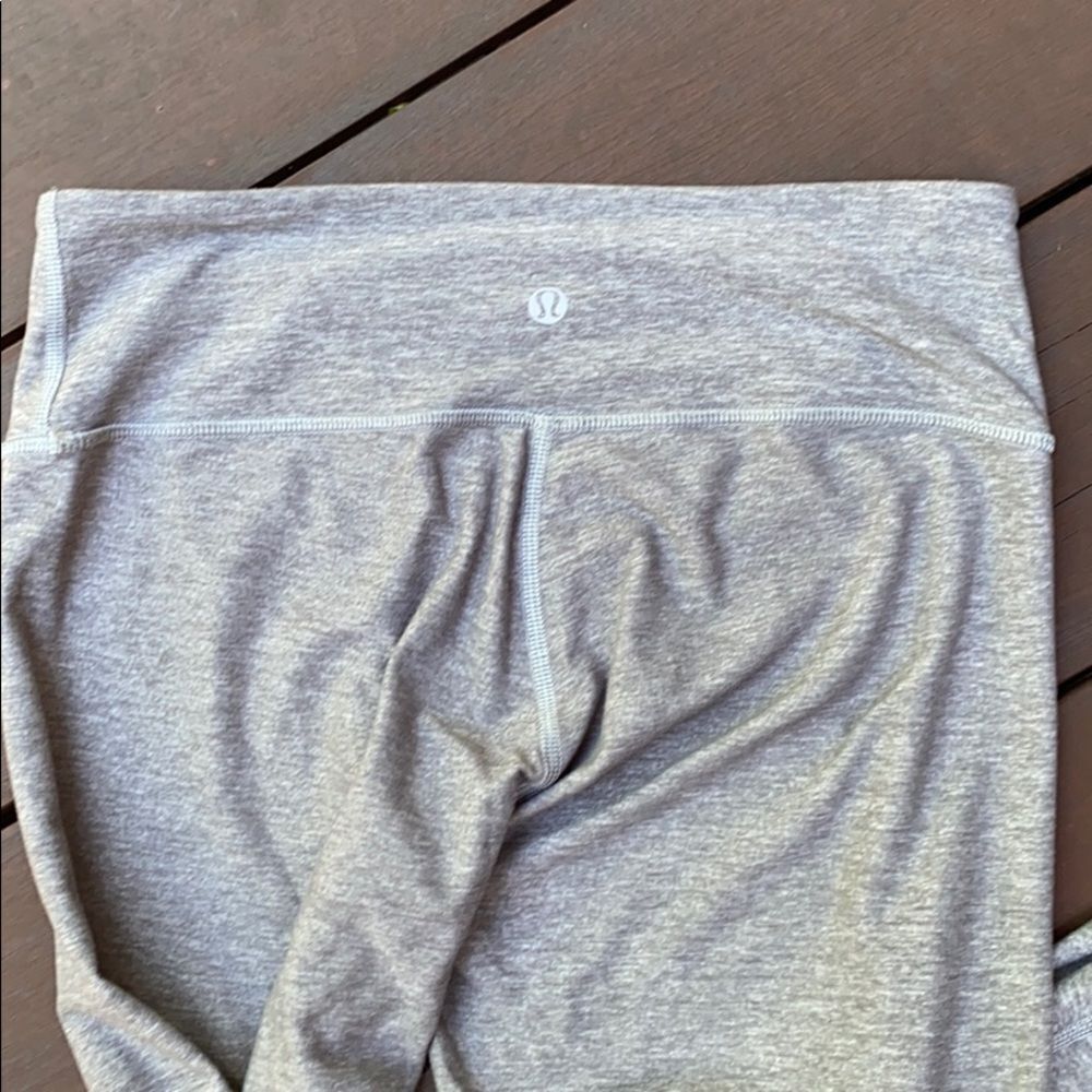 Lululemon Wunder Under Gray Leggings size 6 - Picture 4 of 5